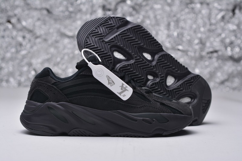 YEEZY 700 V2 “VANTA”
