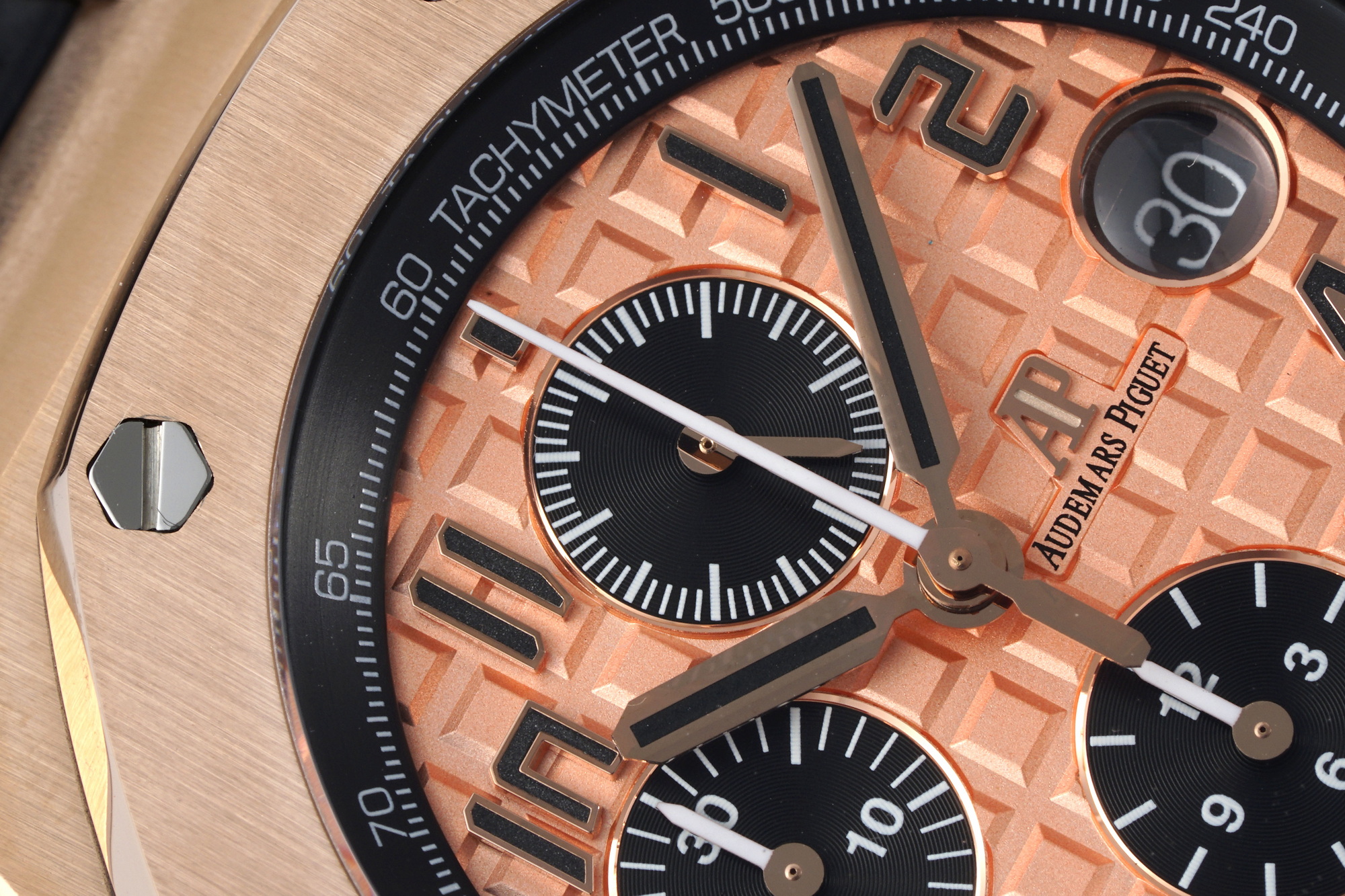 Royal Oak Offshore 42 mm, Champagne Ref. 26470OR.OO.A002CR.01