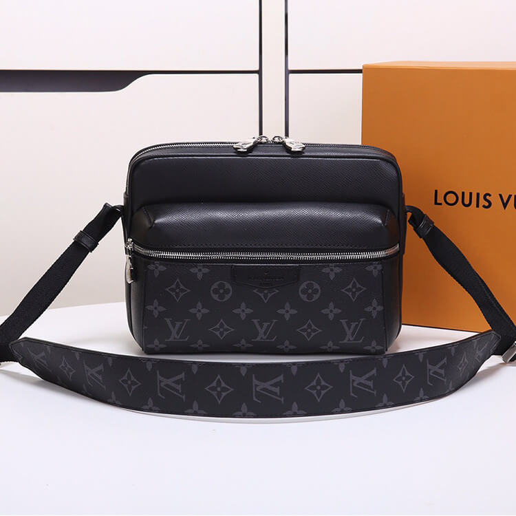 Louis Vuitton Outdoor Messenger