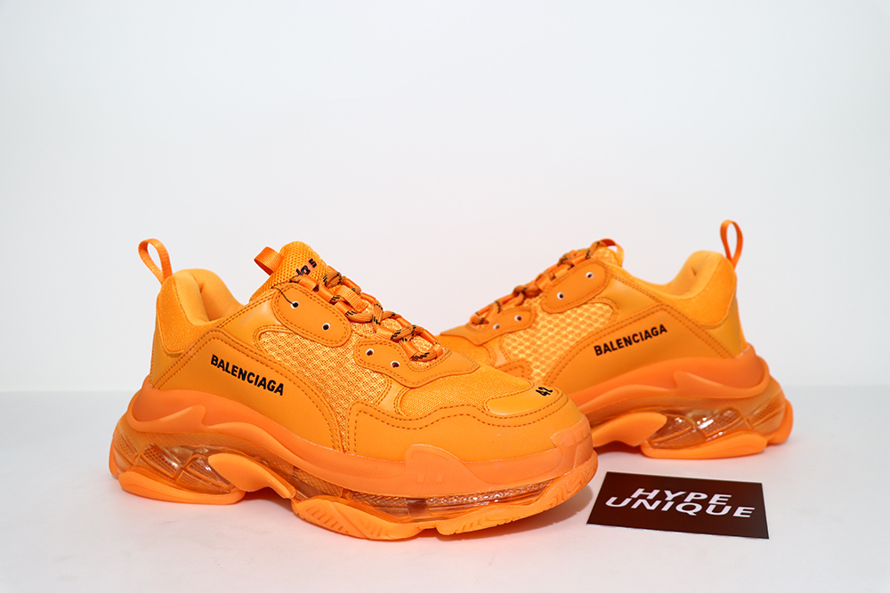 BALENCIAGA TRIPLE S SNEKAER “Orange”