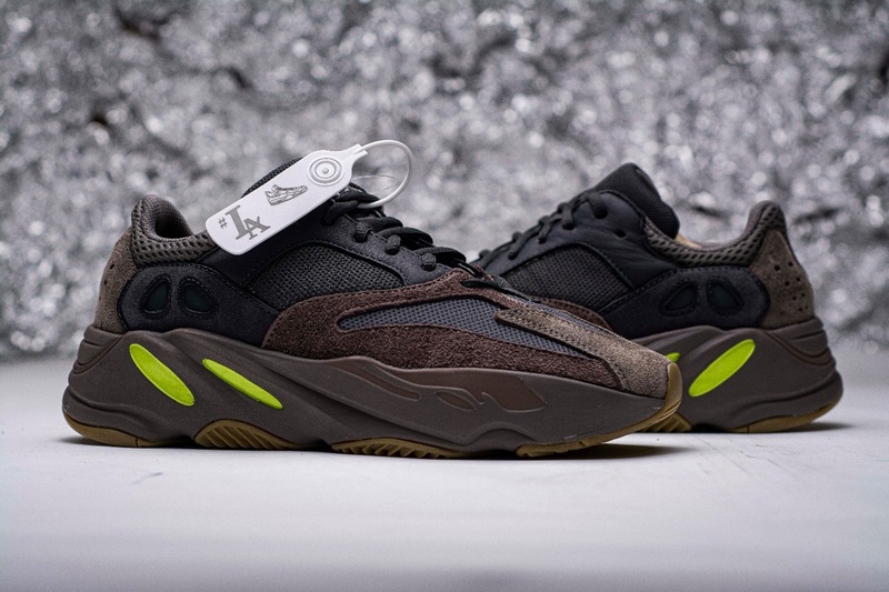 YEEZY 700 RUNNER 36-47