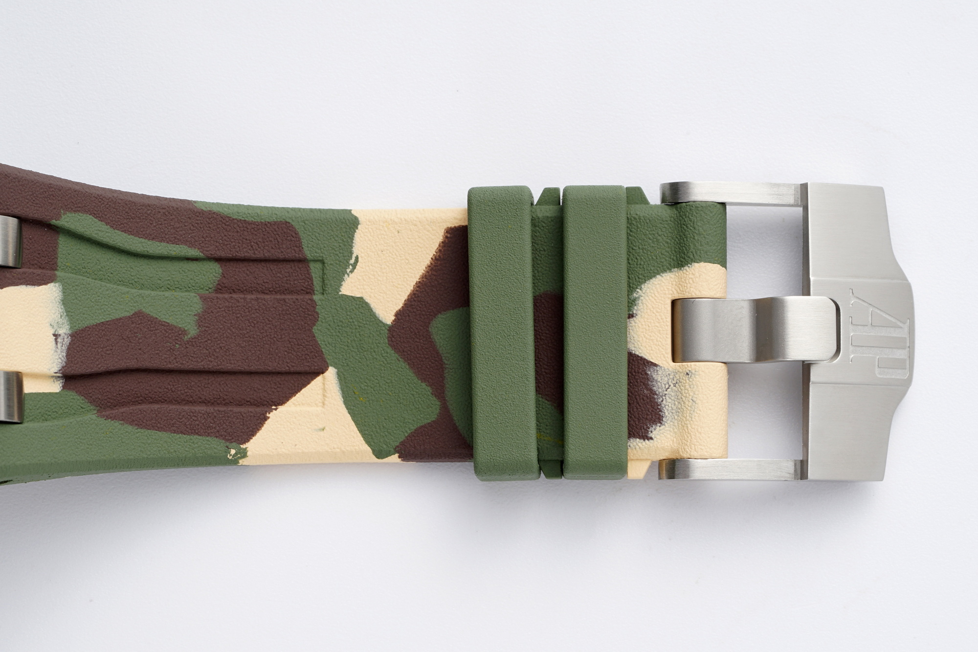 Royal Oak Offshore 44 mm, Green Ref. 26400SO.OO.A055CA.01