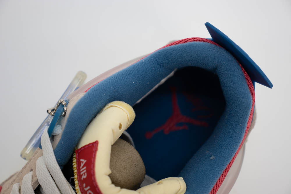 AIR JORDAN 4 RETRO UNION GUAVA ICE