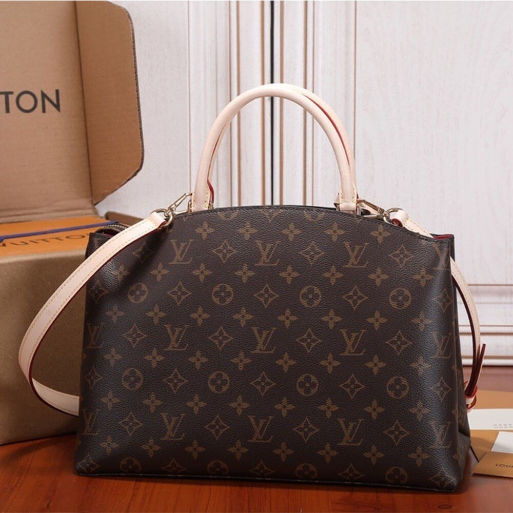 Louis Vuitton GRAND PALAIS