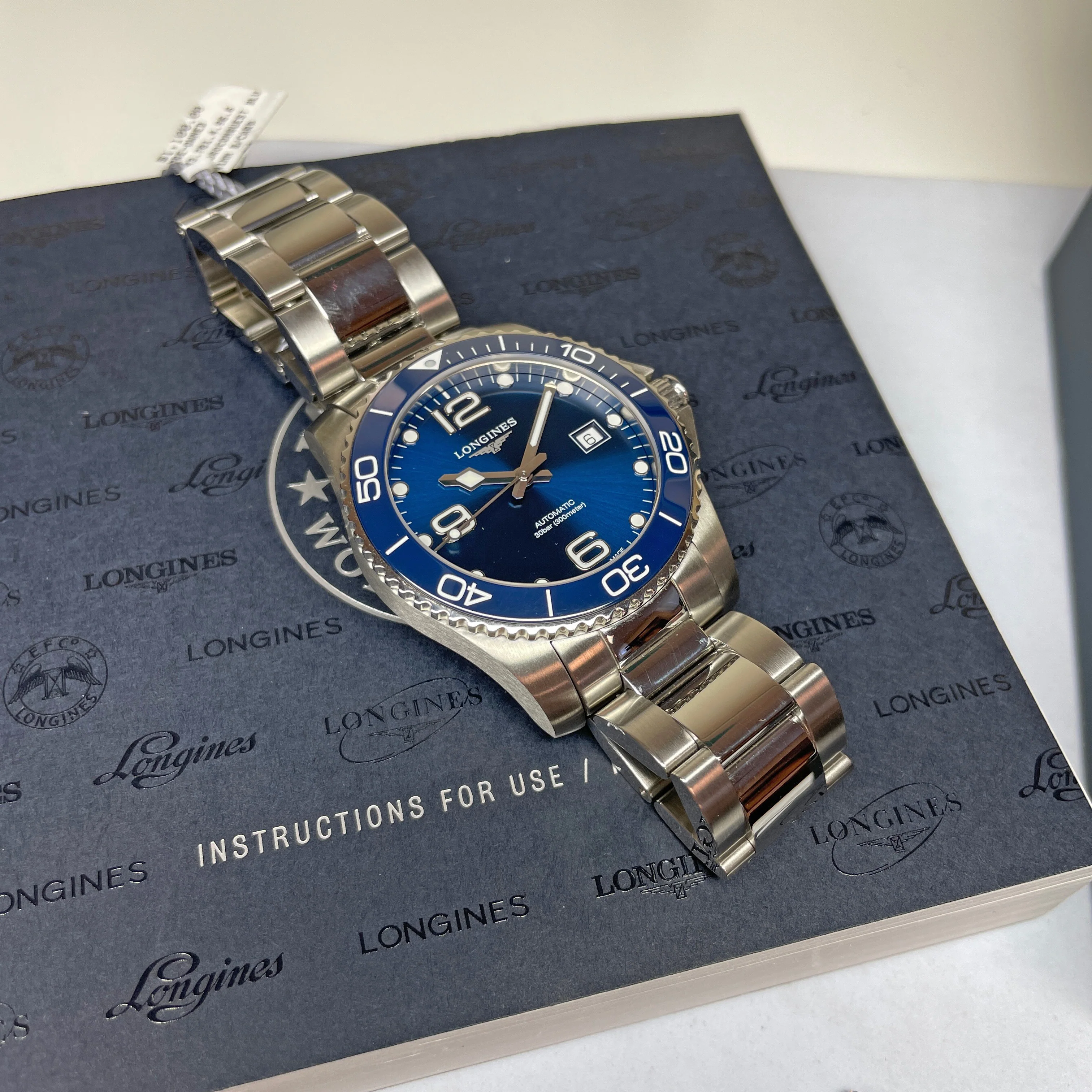 Hydroconquest 41MM Automatic Sunray Blue Dial Ceramic Watch L37814966