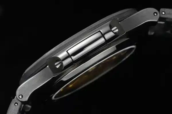 Nautilus 5711/1A Carbon