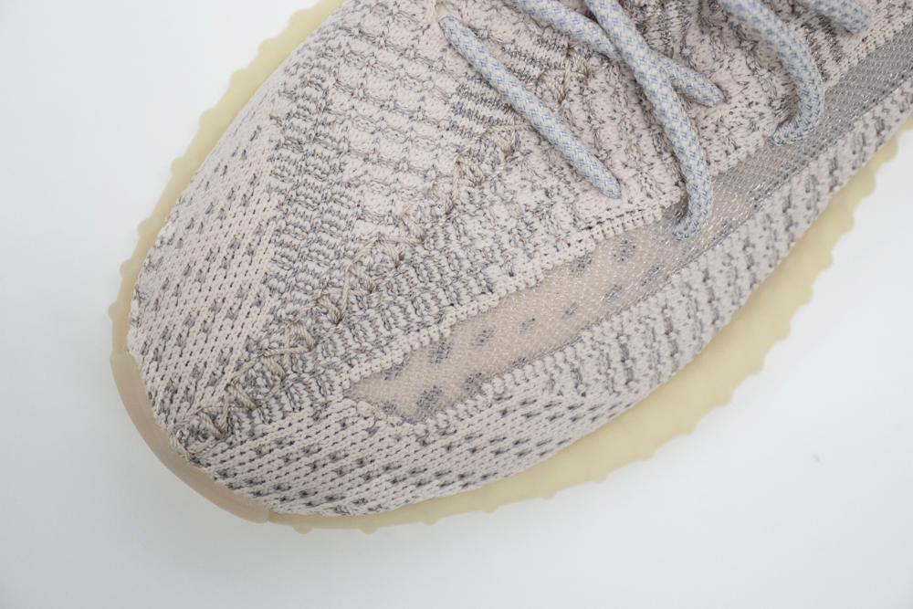 YEEZY 350 V2 SYNTH REFLECTIVE