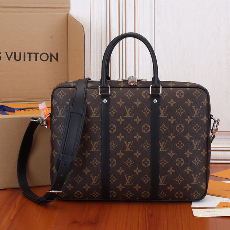 Louis Vuitton Porte-Documents Voyage PM