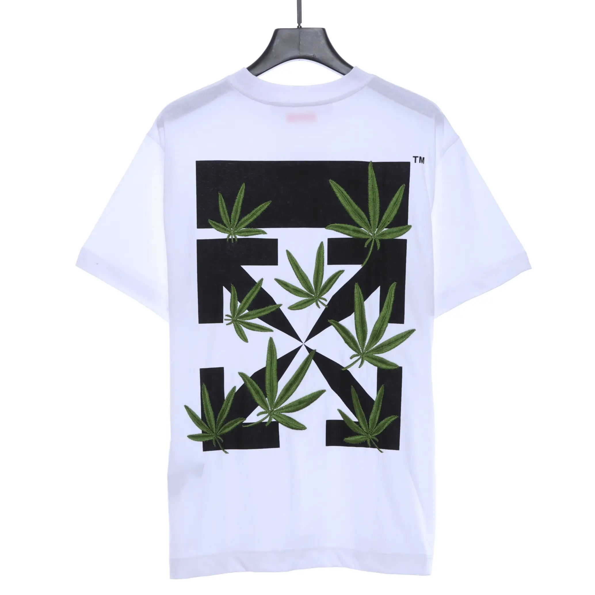 Embroidered Leaf Arrow Shirt (Black / White)