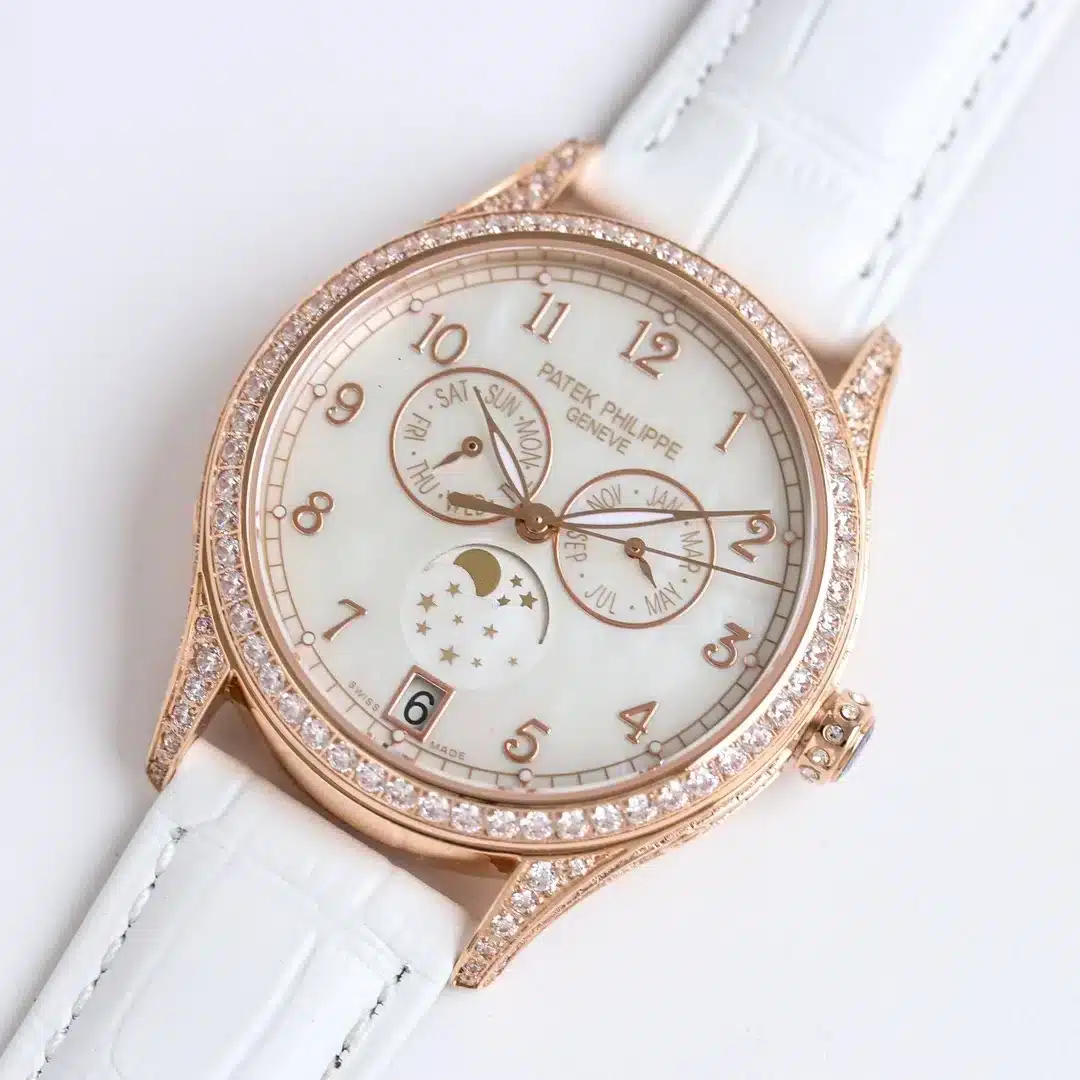 Complications 4947R ANNUAL CALENDAR, MOON PHASES.  38 mm,Rose gold,