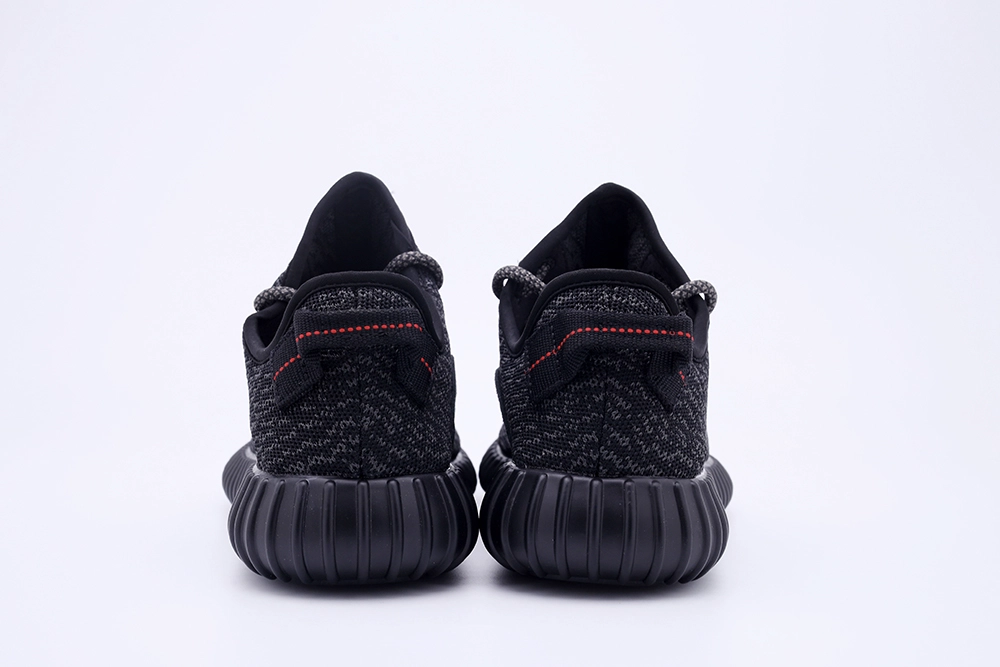 Yeezy 350 ‘Pirate Black'(2022)