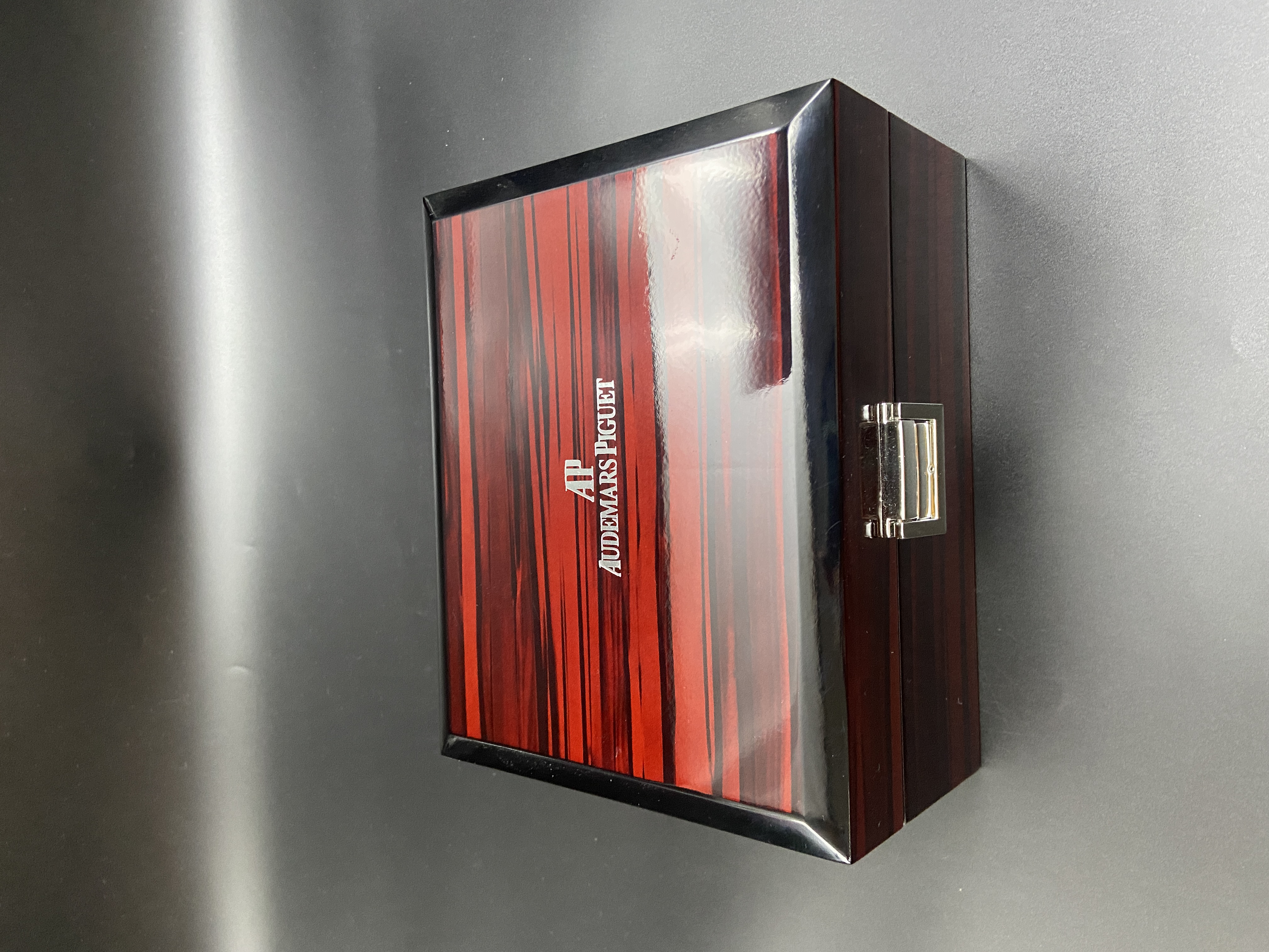 AP* Watch Box