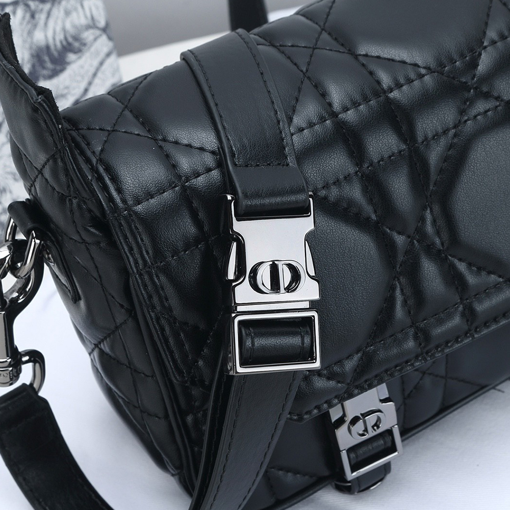 Dior SMALL DIORCAMP BAG