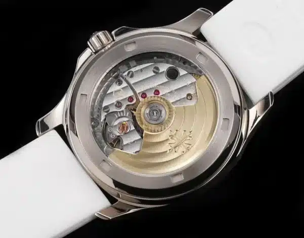 Aquanaut 5269/200R Luce Travel Time 38.8 mm,White Gold