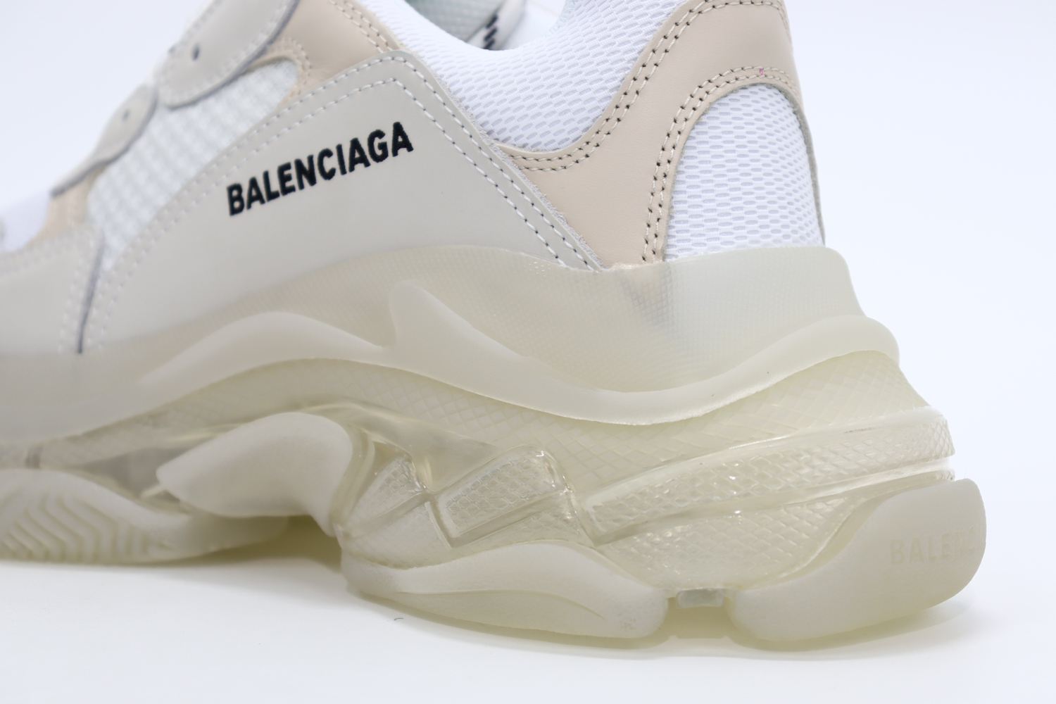 BALENCIAGA TRIPLE S CLEAR SOLE SNEAKER WHITE