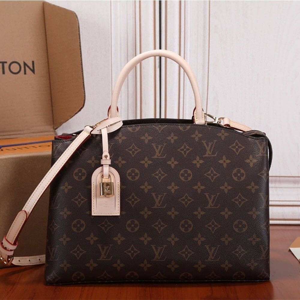Louis Vuitton GRAND PALAIS