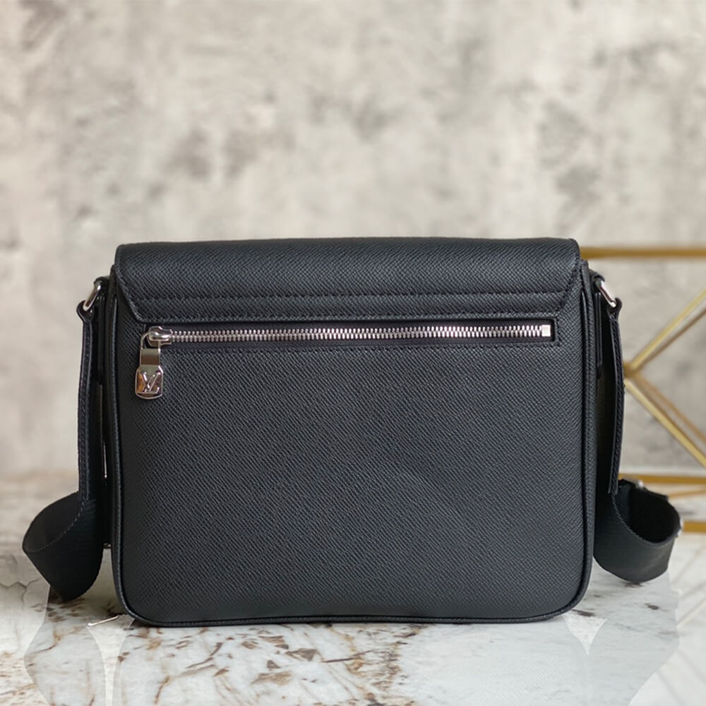 Louis Vuitton DISTRICT PM