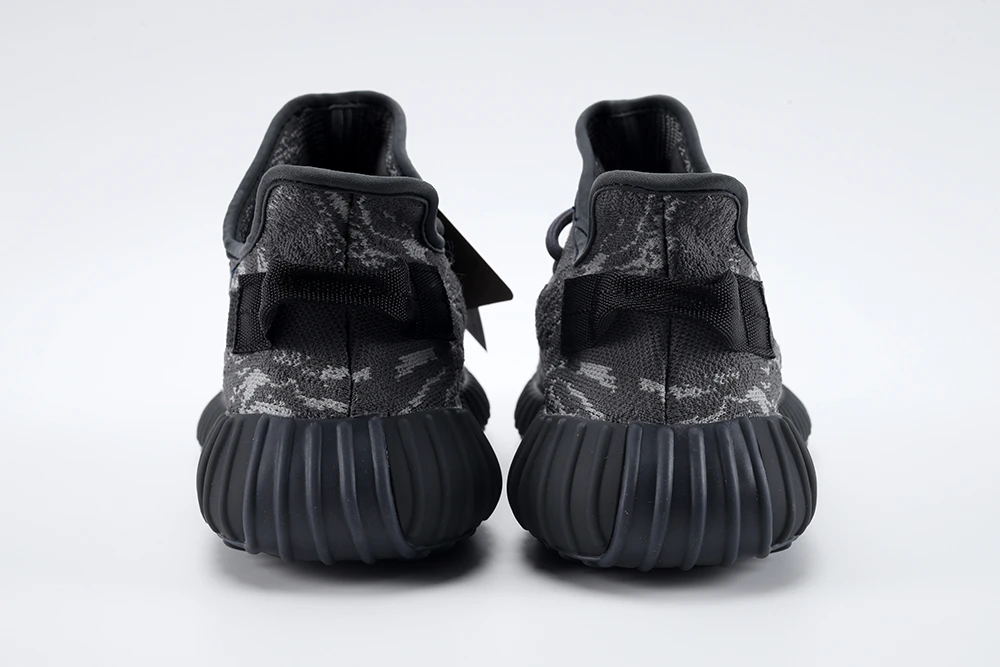 Yeezy Boost 350 V2 “Dark Salt”