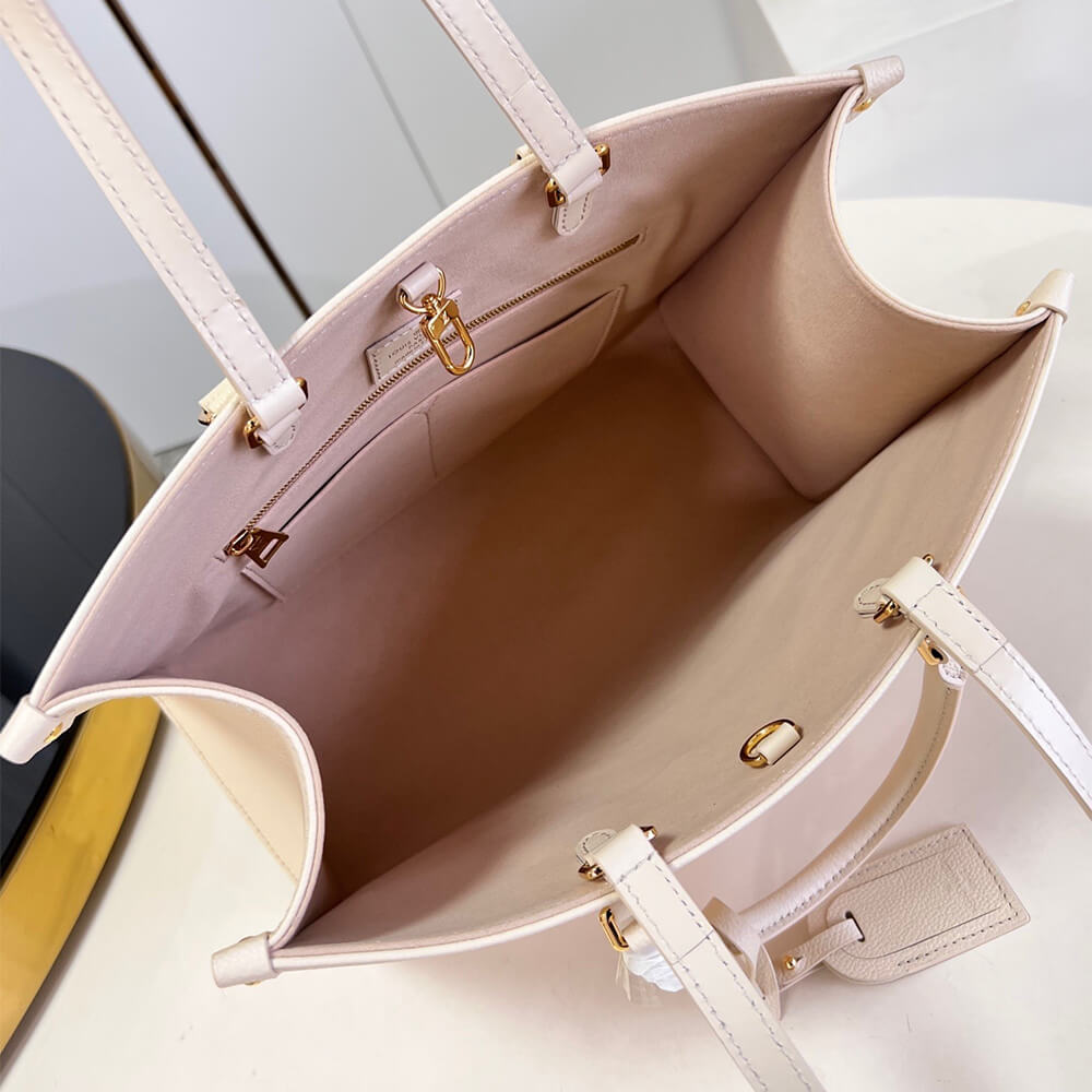 Louis Vuitton OnTheGo MM