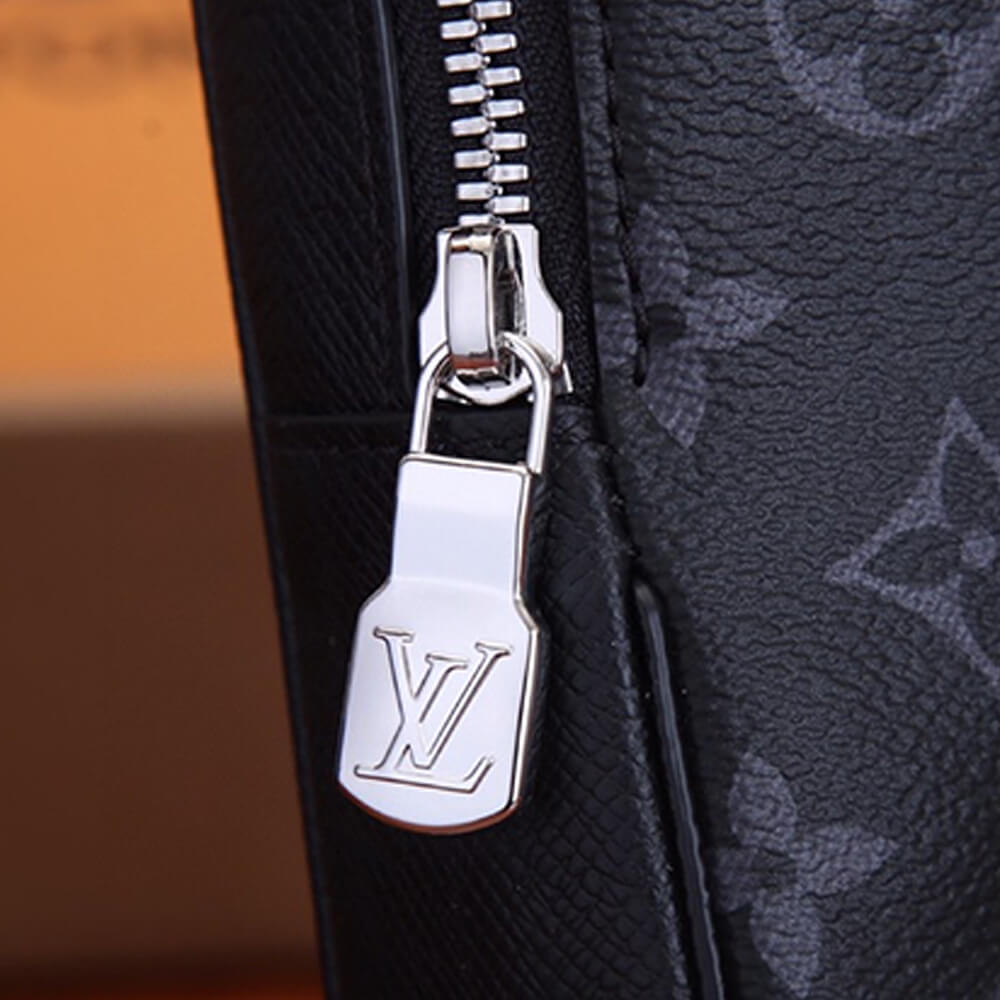 Louis Vuitton OUTDOOR SLINGBAG