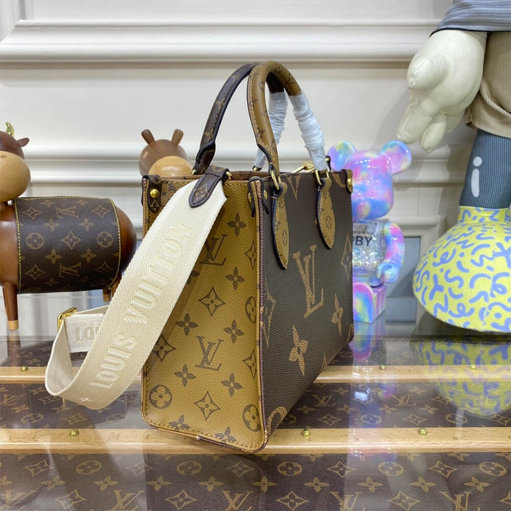 Louis Vuitton ONTHEGO PM