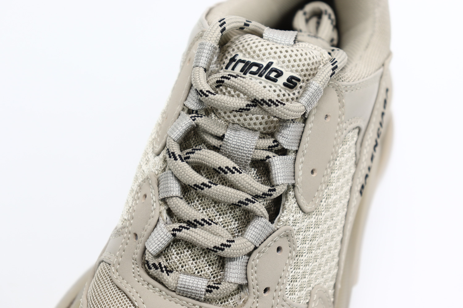 BALENCIAGA TRIPLE S SNEAKER-GRAY