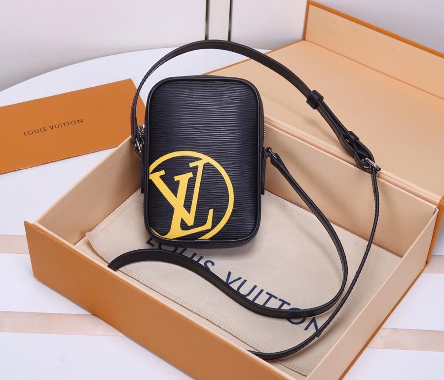 Louis Vuitton M55120 Danube PM Black Epi leather and Signed with Acid-green LV Initials