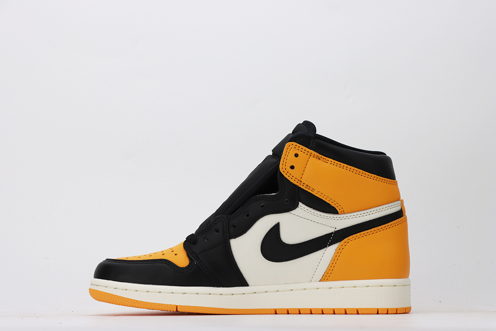 AIR JORDAN 1 RETRO HIGH OG ‘YELLOW TOE’