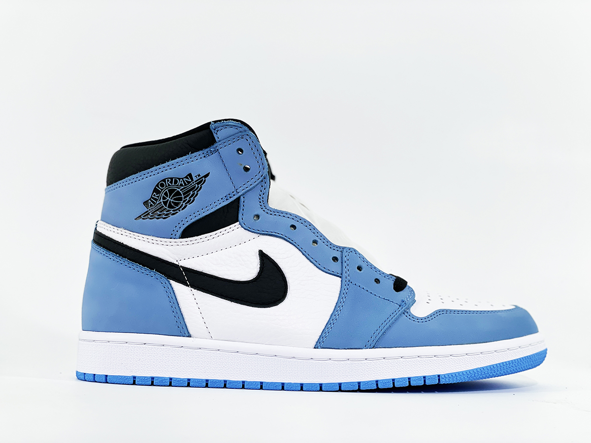 Air Jordan 1 Retro High White University Blue Black