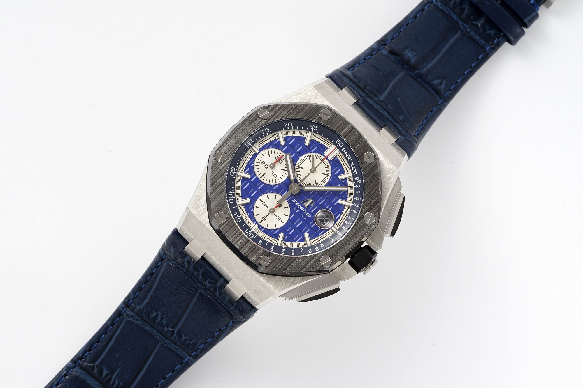 Royal Oak Offshore 44 mm, Blue Ref. 26401PO.OO.A018CR.01