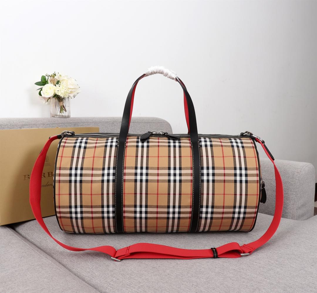 Burberry 40742791 Large Men Check Leather Travel Bag