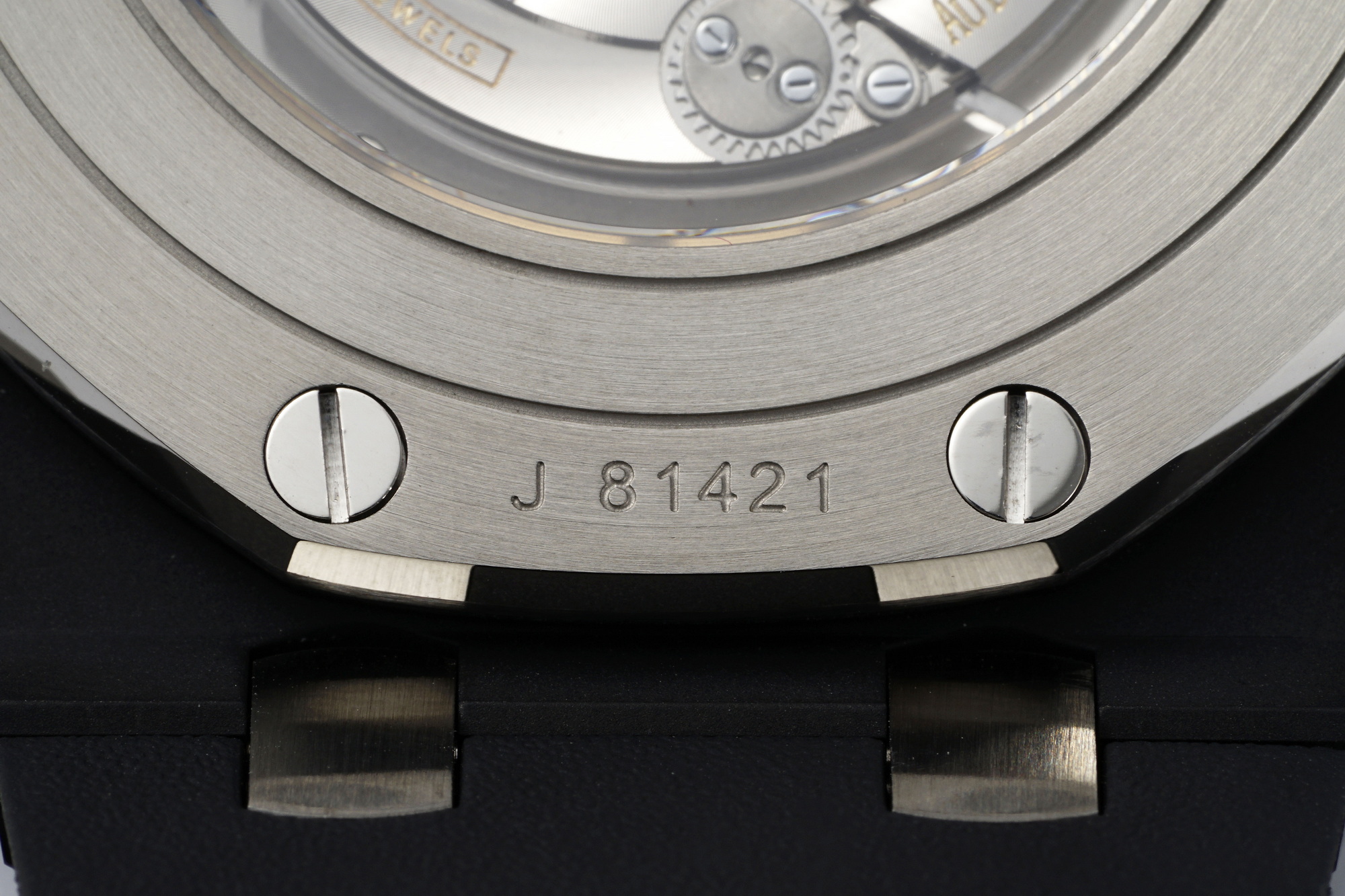 Royal Oak Offshore 44 mm, Black Ref. 26405CE.OO.A002CA.02