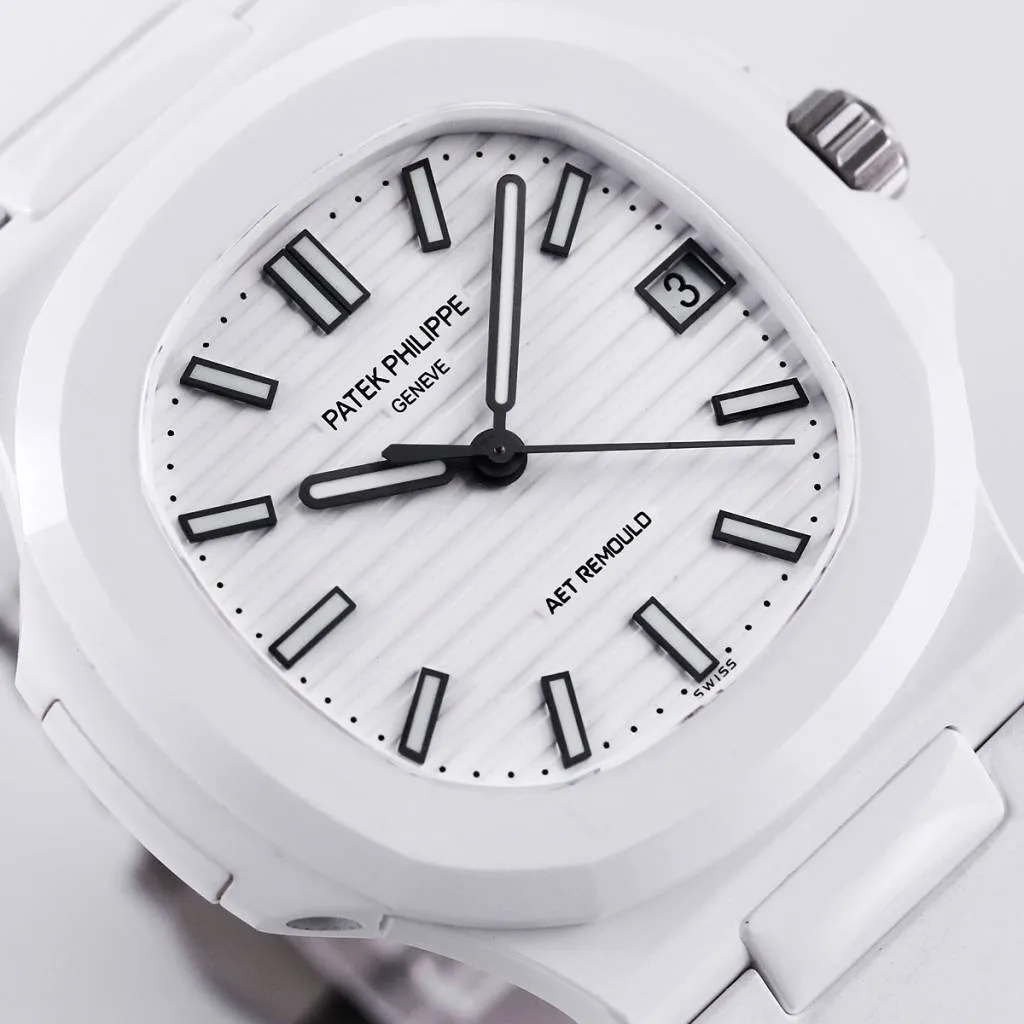 Nautilus 5711/1A-018  40 mm, Rubber Strap White Dial