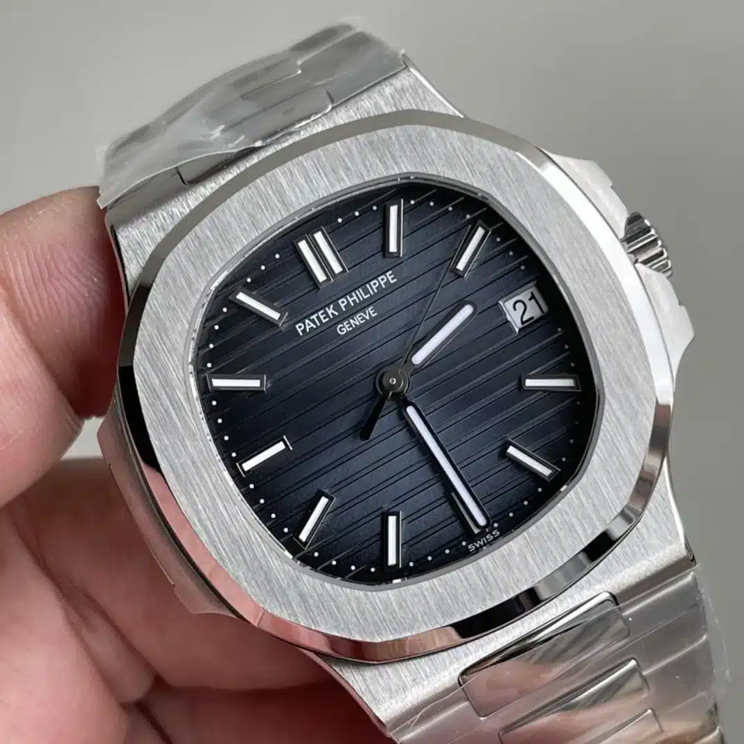 Nautilus 5711/1A-010  40 mm, Stainless Steel