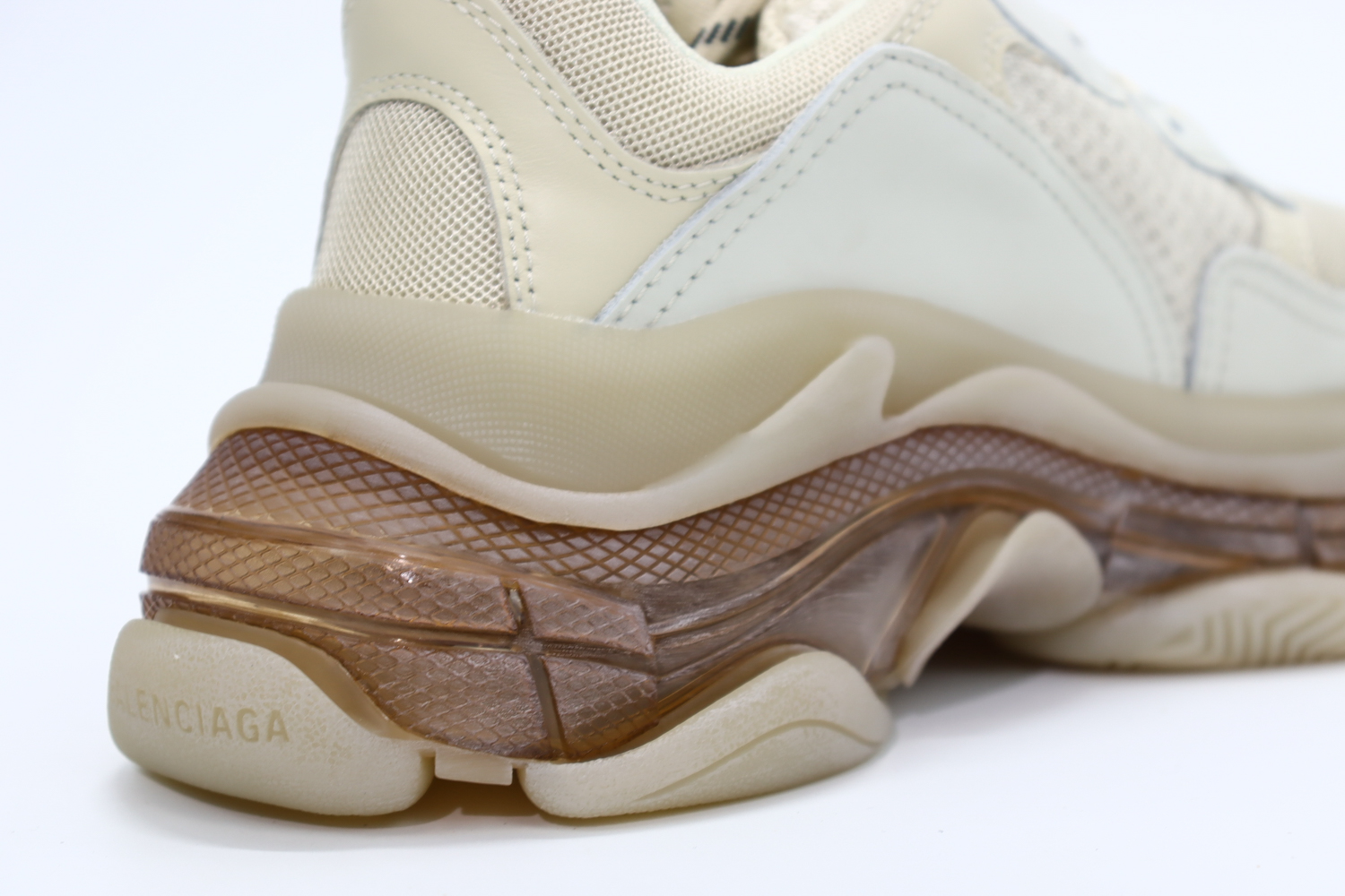 Balenciaga Triple S -Champagne