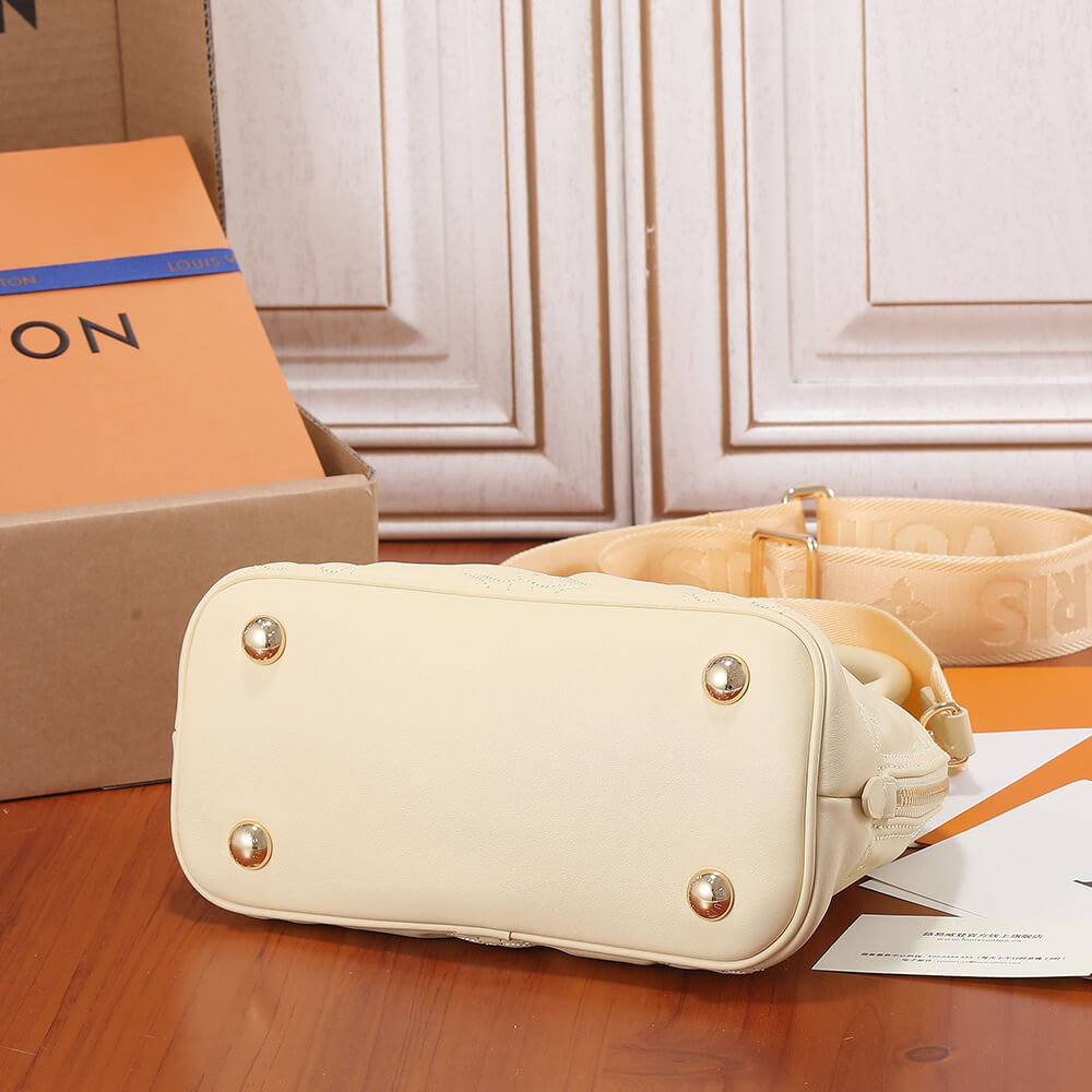 Louis Vuitton ALMA BB