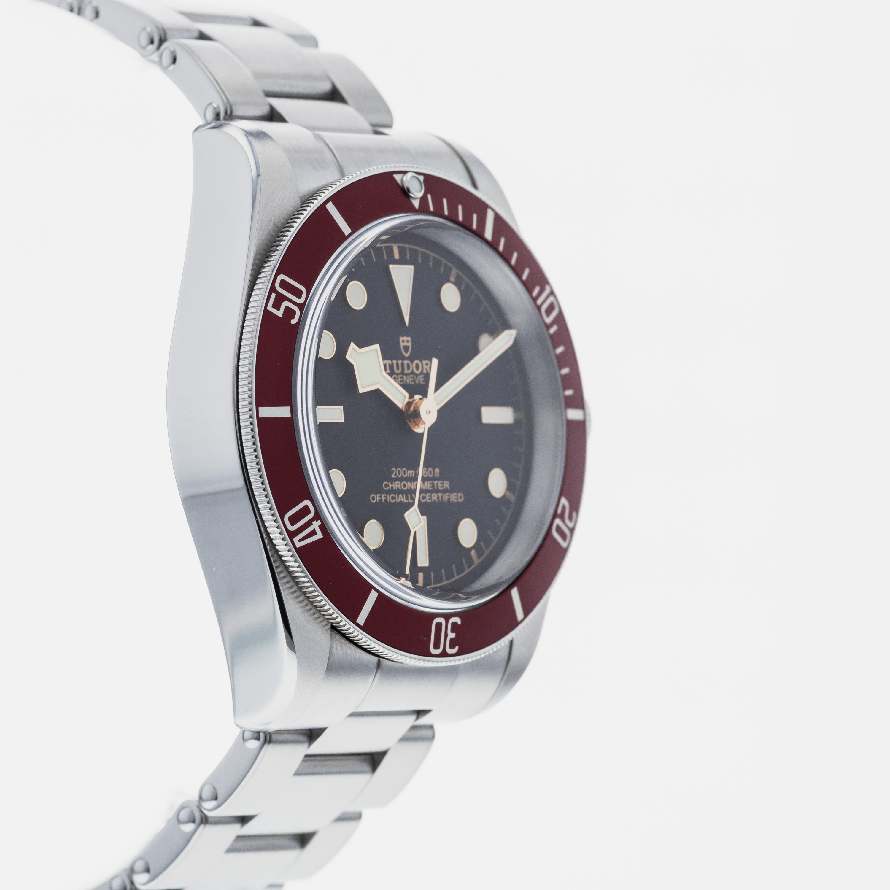 Heritage Black Bay Red 79230