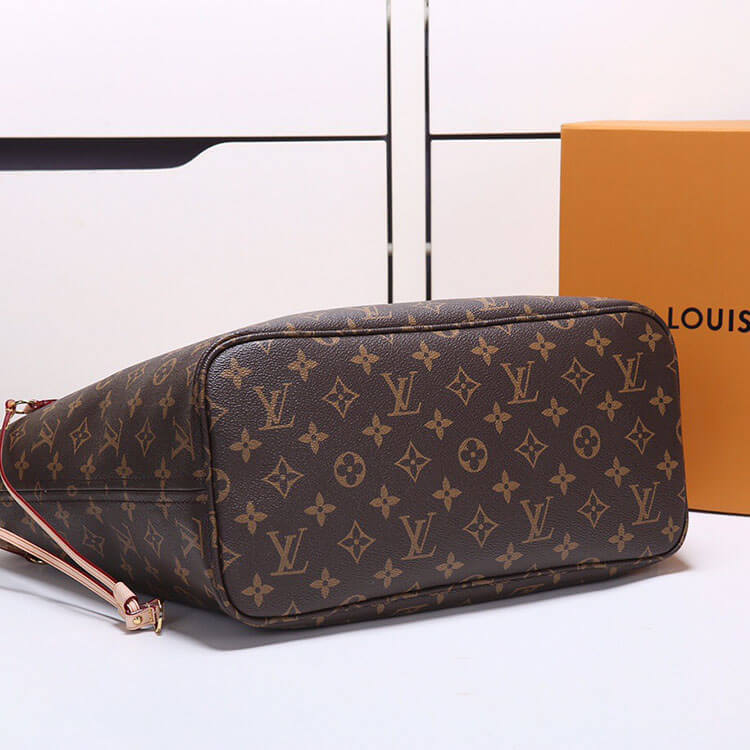 Louis Vuitton Neverfull MM Tote