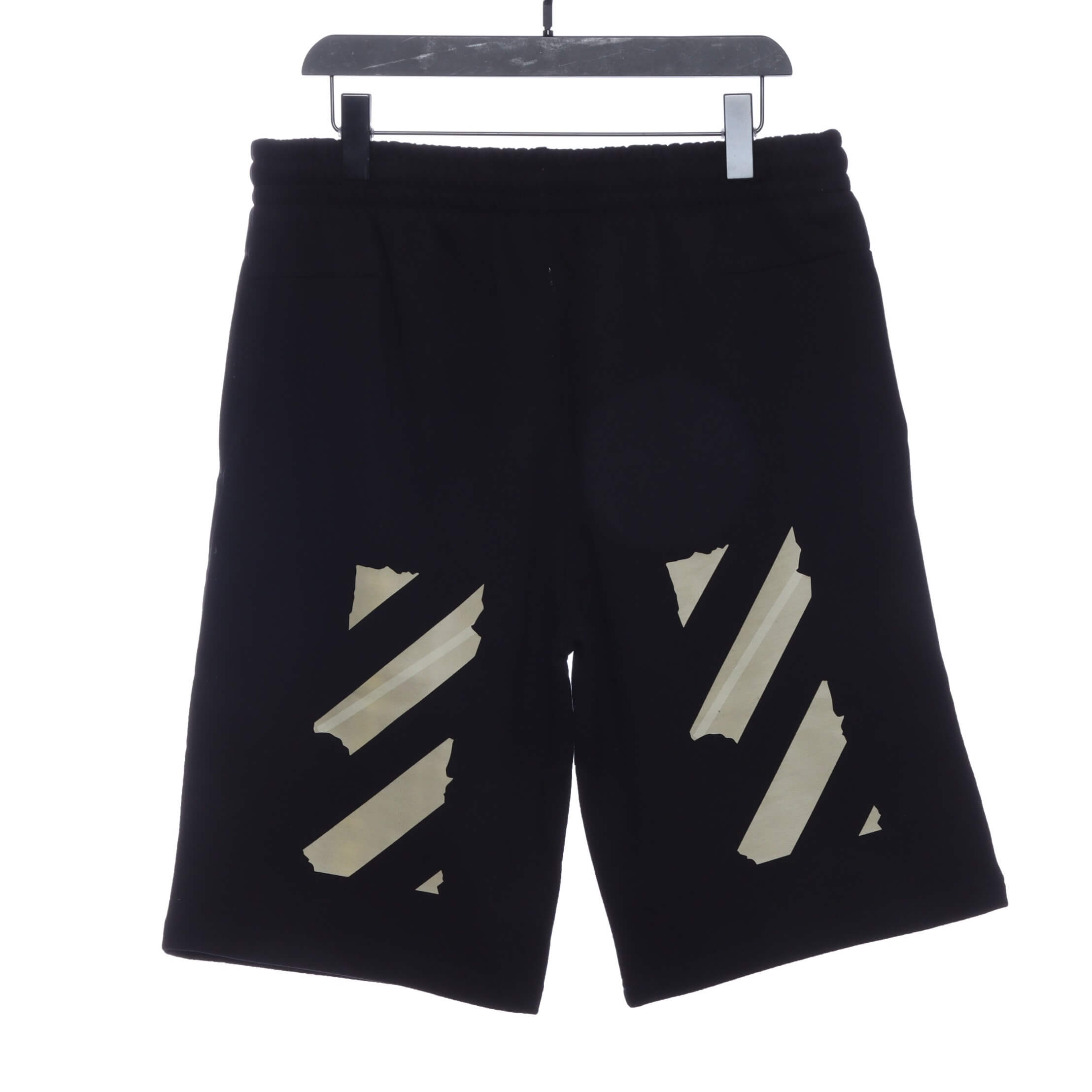 Tape shorts