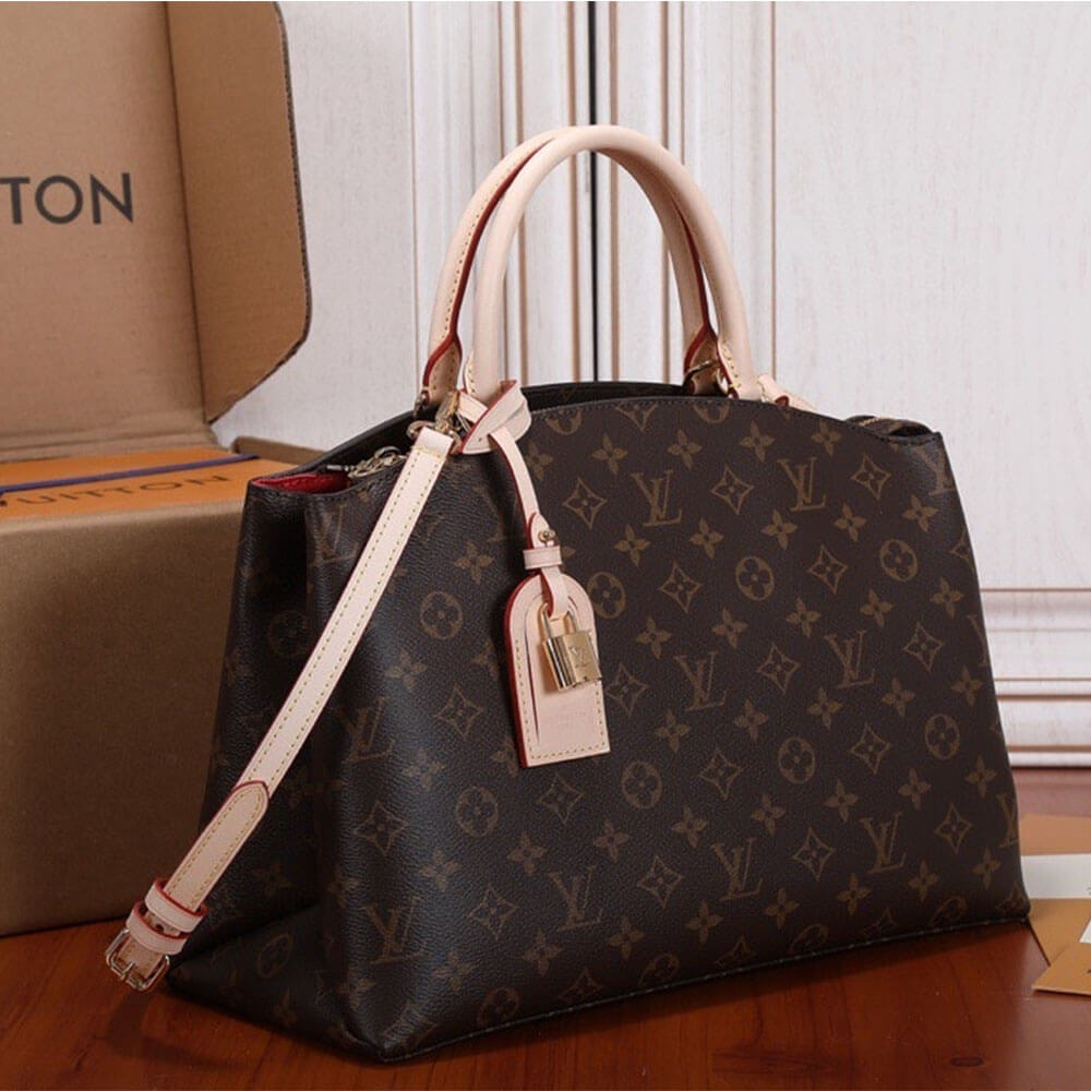 Louis Vuitton GRAND PALAIS