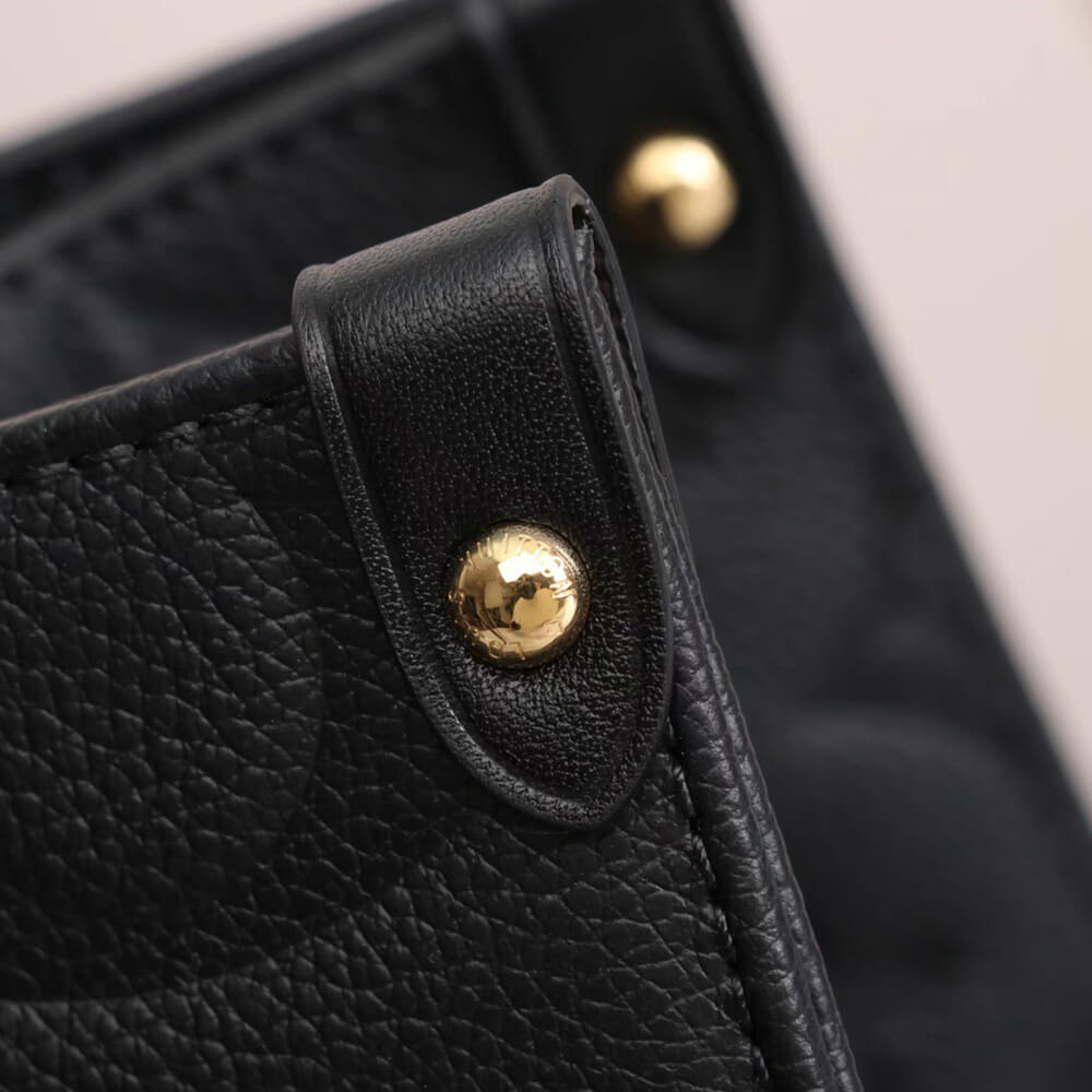 Louis Vuitton ONTHEGO MM