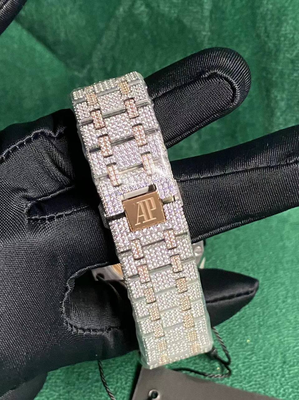 Royal Oak Selfwinding 41 mm, Steel/Rose Gold, Gem Set Ref. 15400SR.OO.1220SR.01