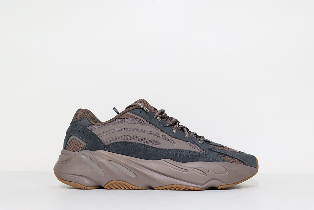 Yeezy 700 V2 Mauve GZ0724