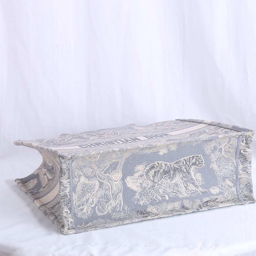 Dior LARGE DIOR BOOK TOTE