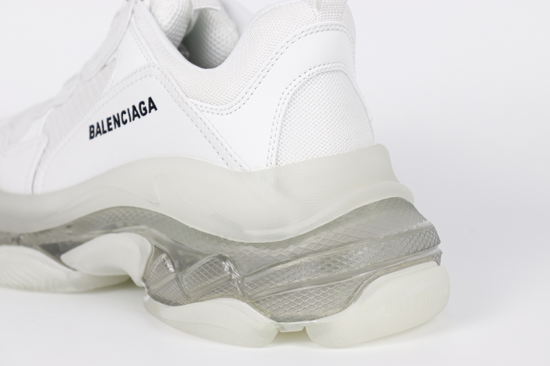 BALENCIAGA WHITE TRIPLE S SNEAKER