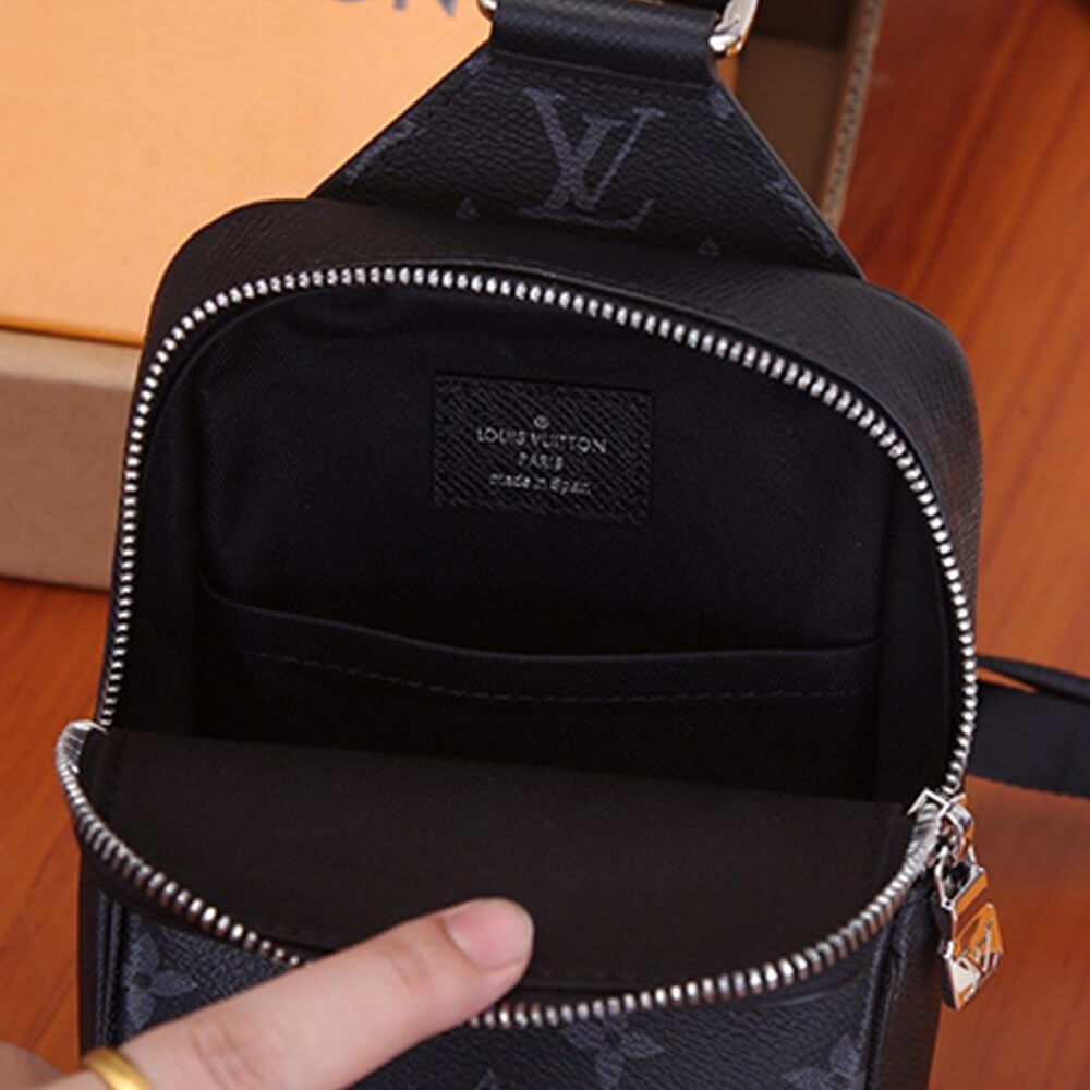 Louis Vuitton OUTDOOR SLINGBAG