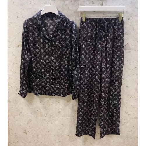 louis vuitton black monogram pajamas