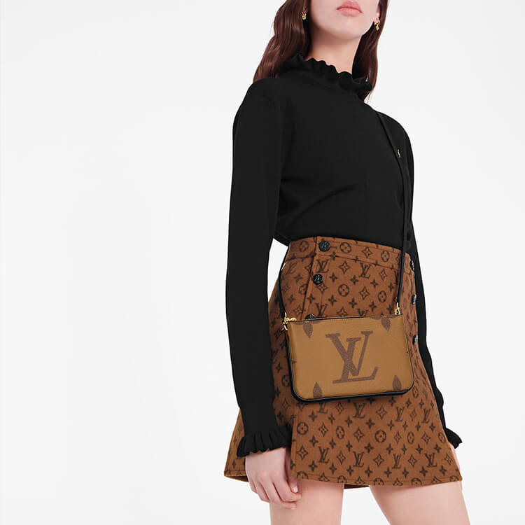 Louis Vuitton Double Zip Pochette