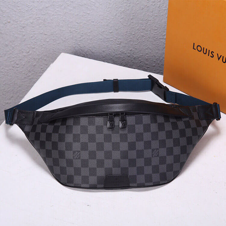 Louis Vuitton Discovery Bumbag