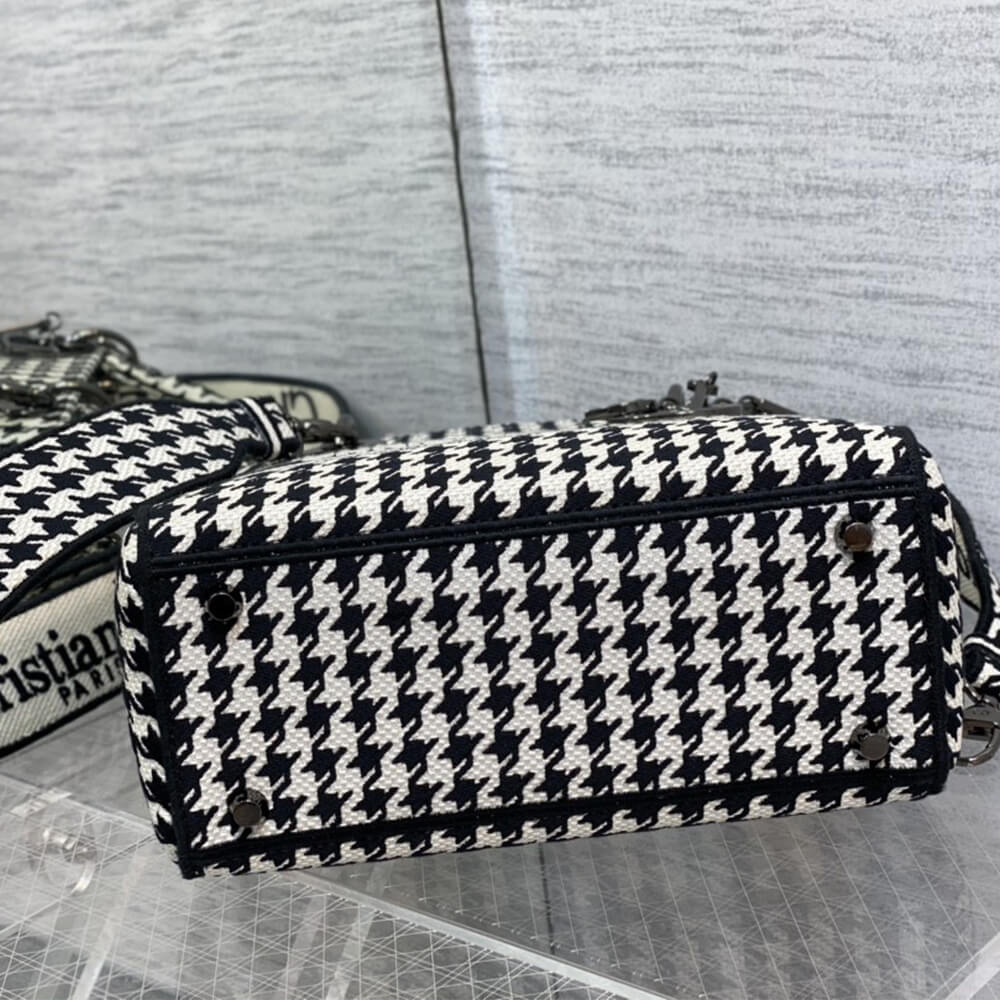 Dior MEDIUM LADY D-LITE BAG